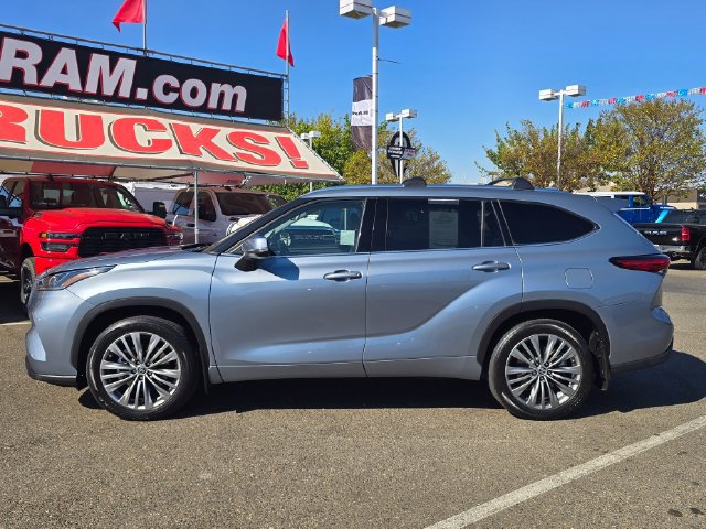 Used 2021 Toyota Highlander Platinum AWD/4WD image 8