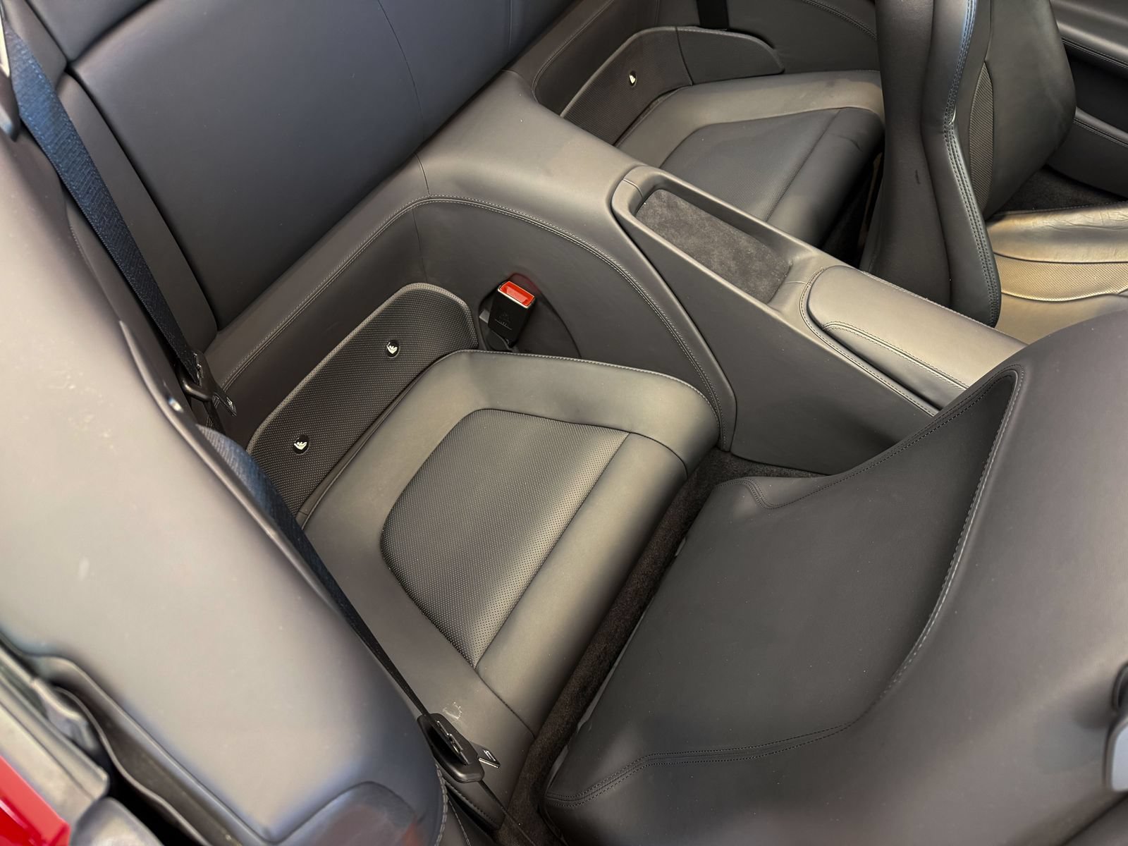 Used 2019 Ferrari Portofino RWD image 18