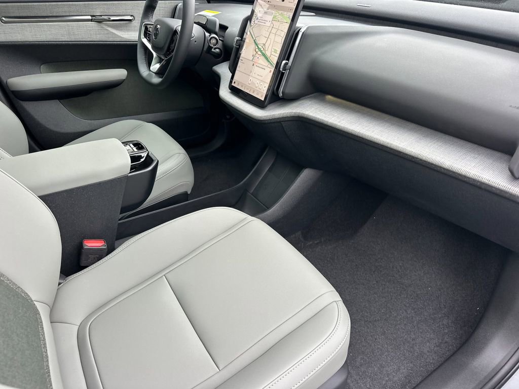 New 2026 Volvo EX30 Ultra w/ Climate Package image 15