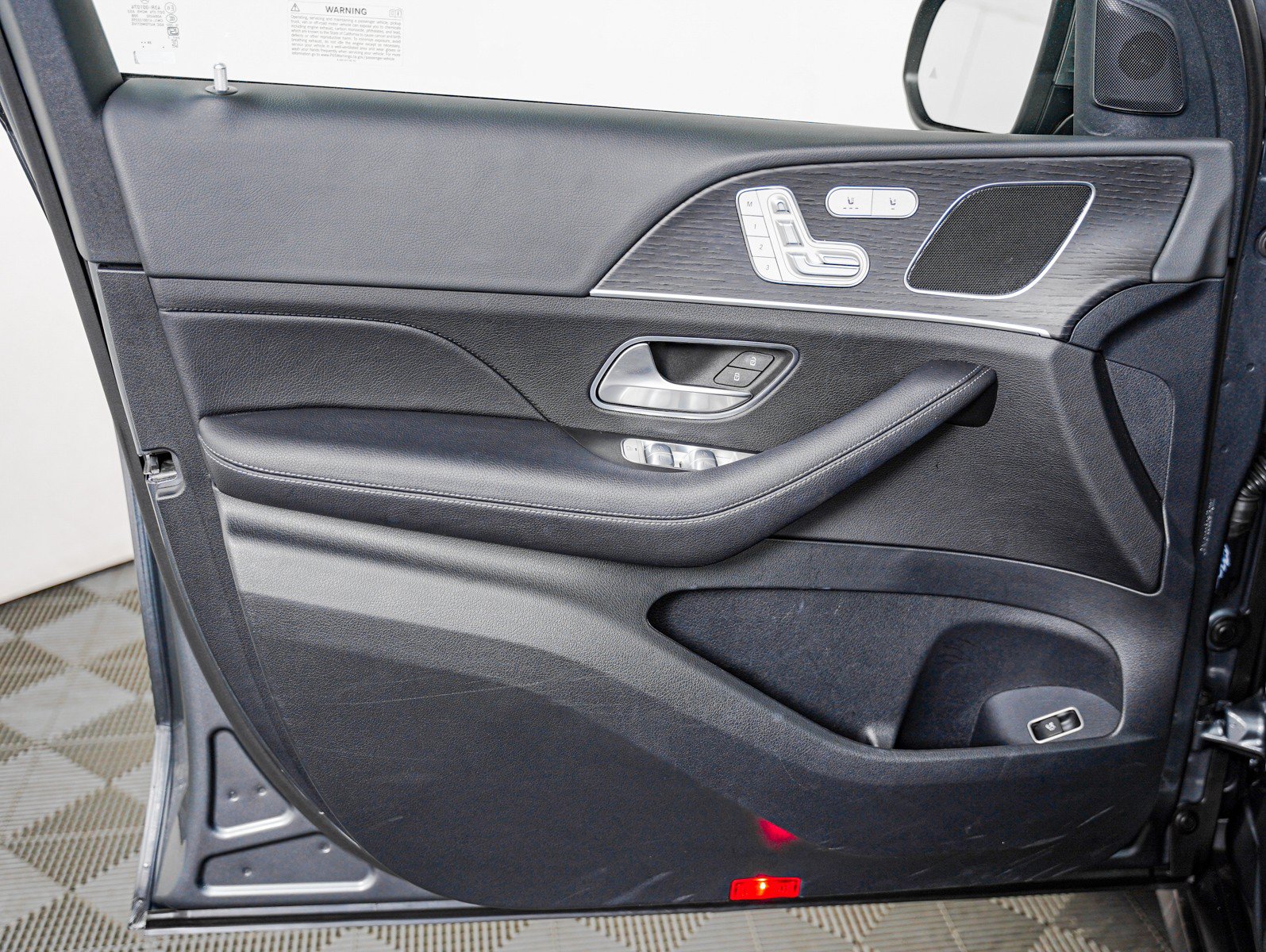 Certified 2025 Mercedes-Benz GLE 350 4MATIC image 24