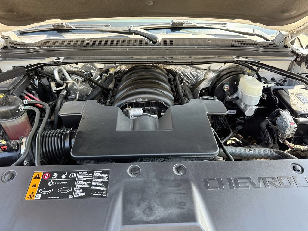 Used 2017 Chevrolet Suburban Premier RWD image 39