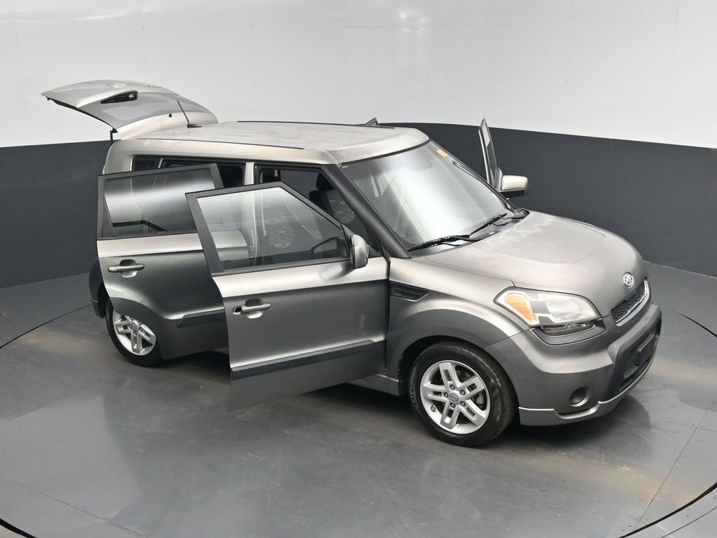 Used 2011 Kia Soul + image 19