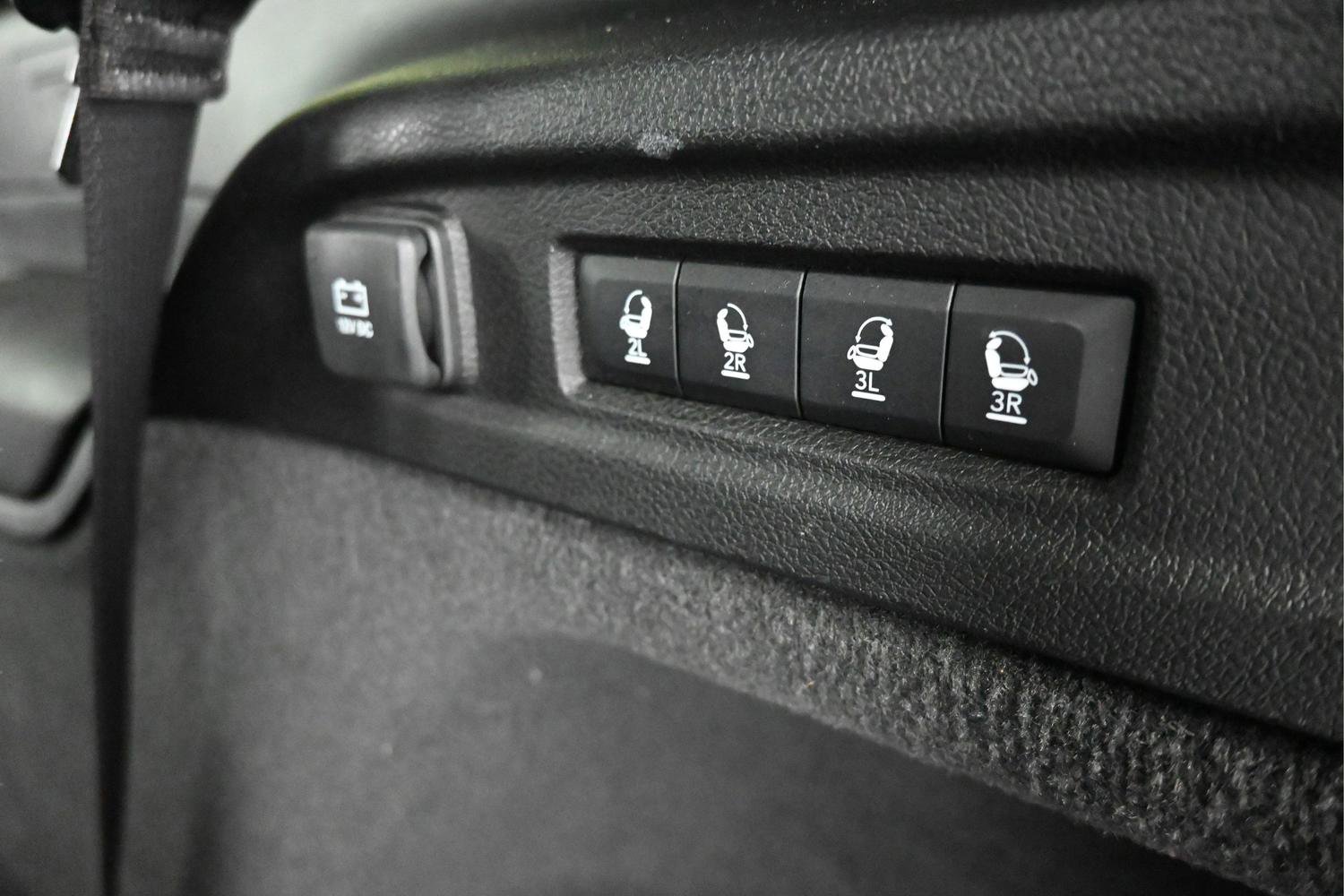 Used 2021 Jeep Grand Cherokee L Overland w/ Luxury Tech Group IV image 9