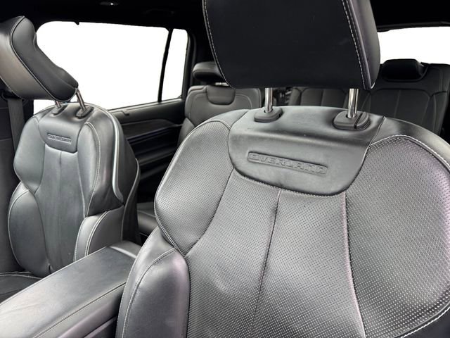 Certified 2022 Jeep Grand Cherokee L Overland w/ Luxury Tech Group IV AWD/4WD image 18