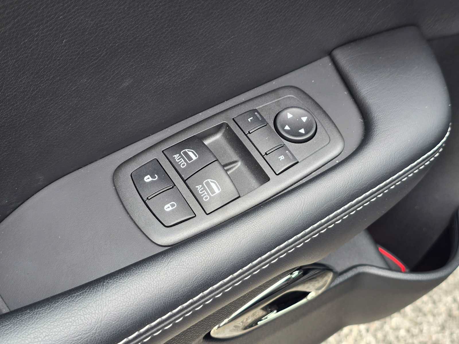 Used 2022 Dodge Challenger SRT Hellcat RWD image 19