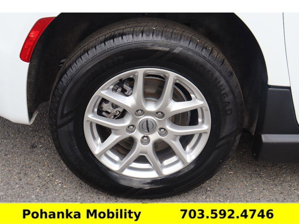 Used 2024 Chrysler Pacifica Touring-L image 33