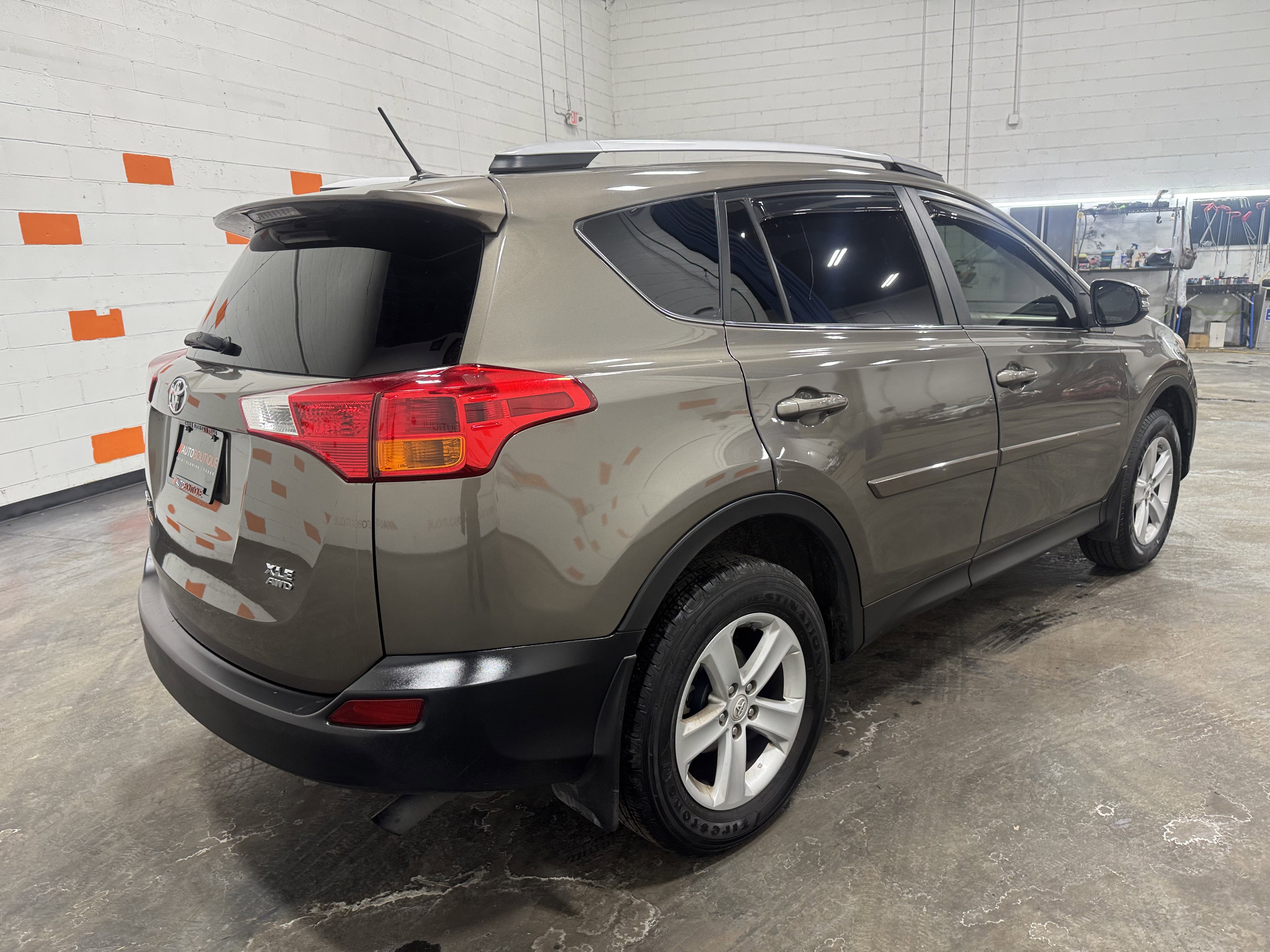 Used 2014 Toyota RAV4 XLE image 15