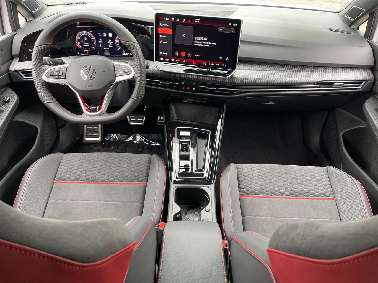 New 2026 Volkswagen GTI SE image 11