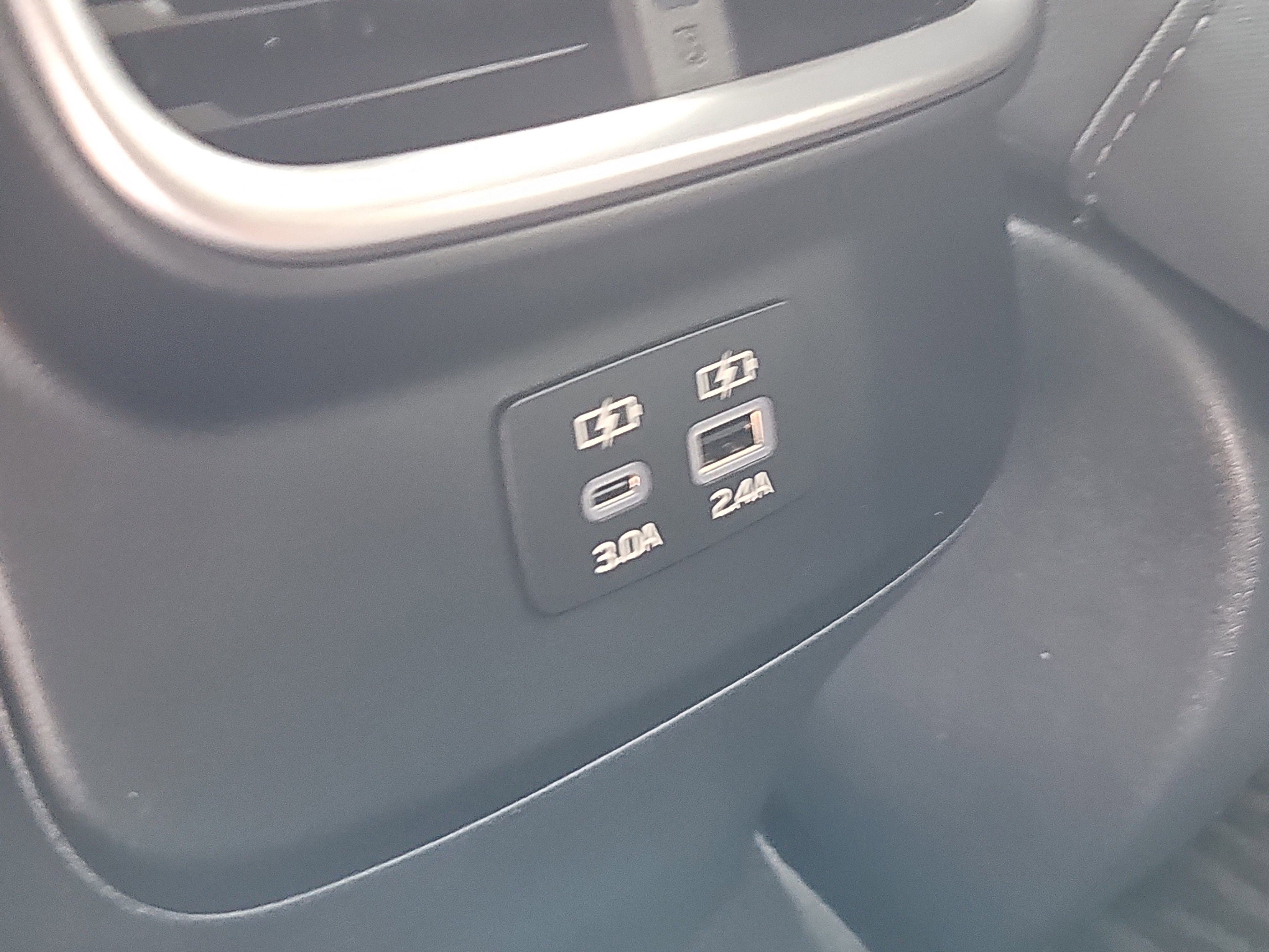 Certified 2025 Subaru Outback Premium image 11