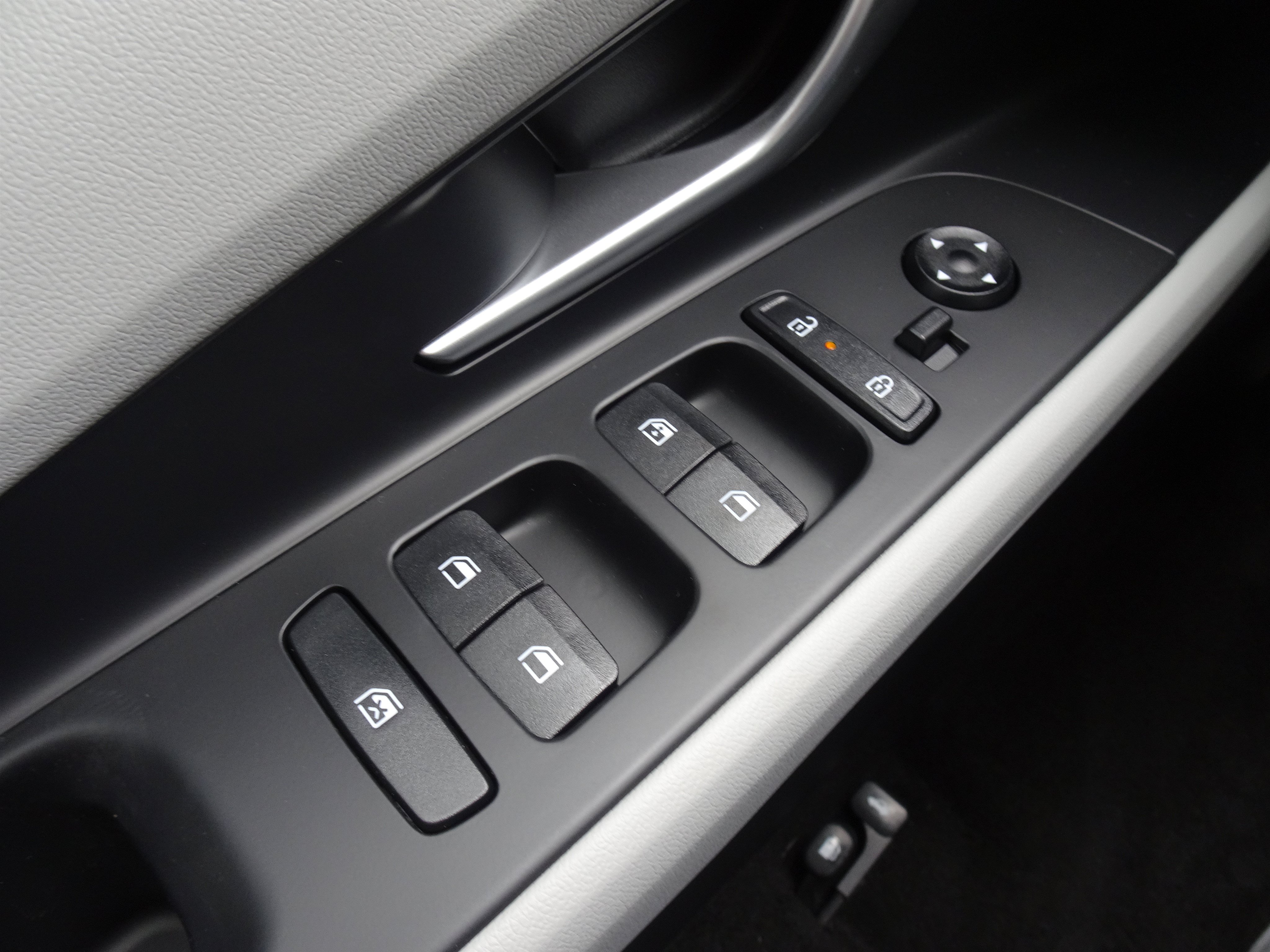 New 2026 Hyundai Elantra SEL Sport FWD image 21