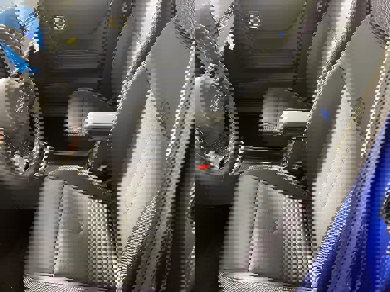 Certified 2025 MINI Cooper S image 9