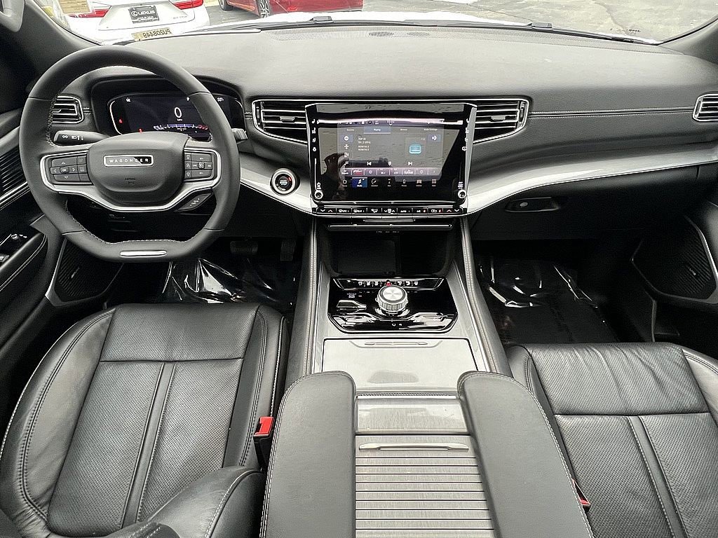 Used 2022 Jeep Wagoneer Series III image 10