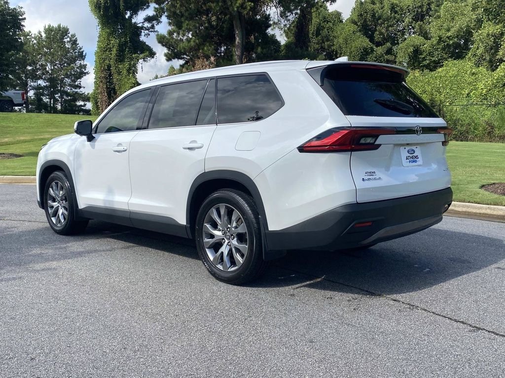 Used 2024 Toyota Grand Highlander AWD Hybrid image 10