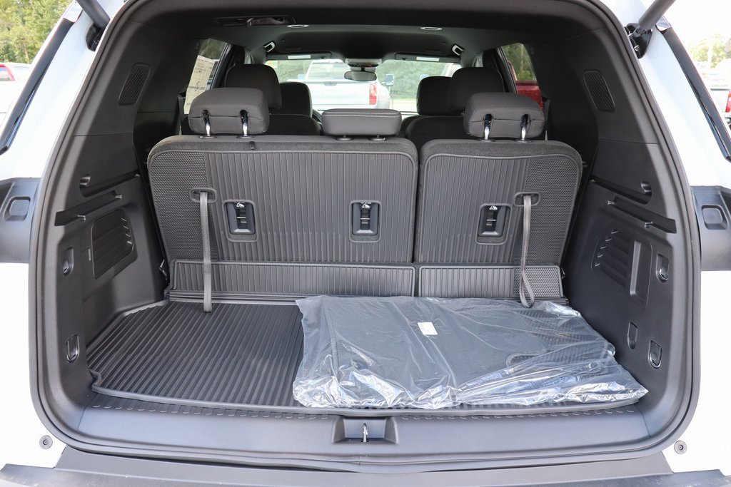 New 2026 Chevrolet Traverse LT w/ LPO, Floor Liner Package image 21