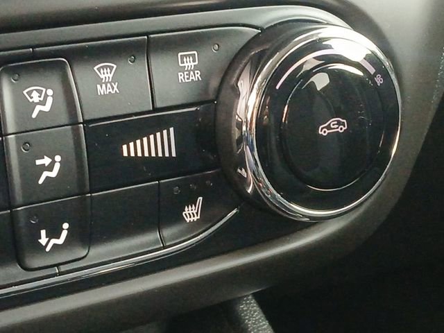 Used 2023 Chevrolet TrailBlazer LT w/ Convenience Package image 17