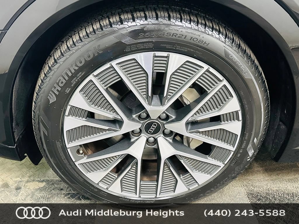 Certified 2024 Audi Q8 e-tron Prestige w/ Prestige Package AWD/4WD image 35