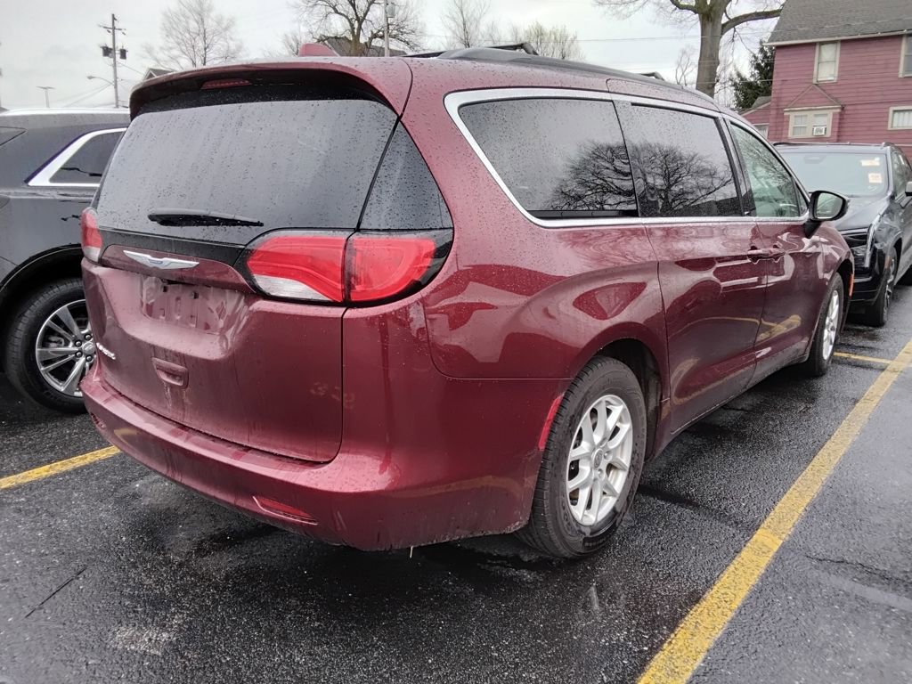Used 2020 Chrysler Voyager Lxi image 6