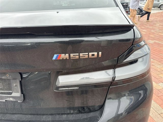 Used 2018 BMW M550i xDrive image 9