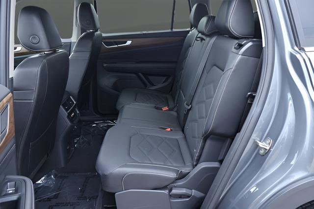 Certified 2025 Volkswagen Atlas SE AWD/4WD image 15
