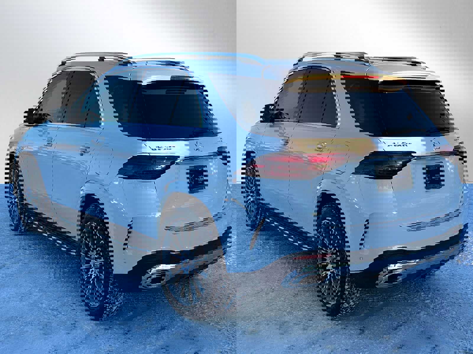 New 2026 Mercedes-Benz GLE 450e 4MATIC image 5