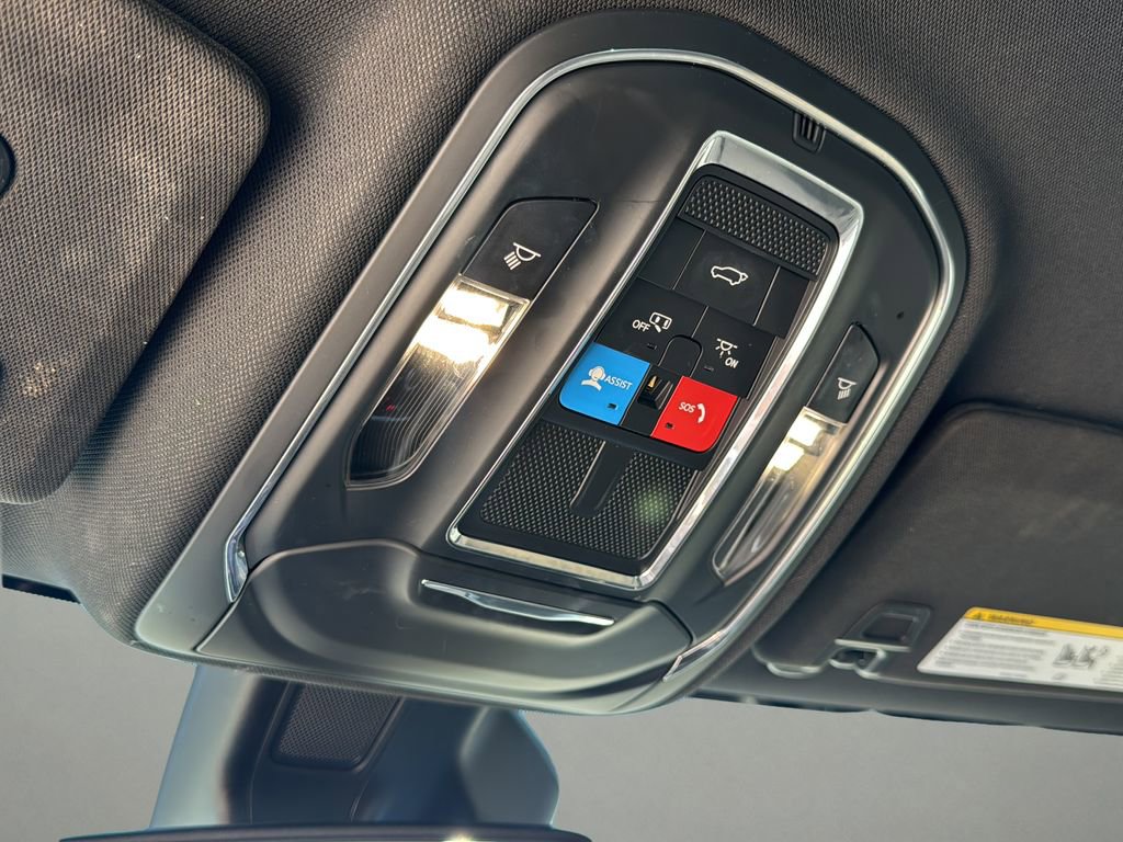 Used 2023 Jeep Grand Cherokee Limited AWD/4WD image 21