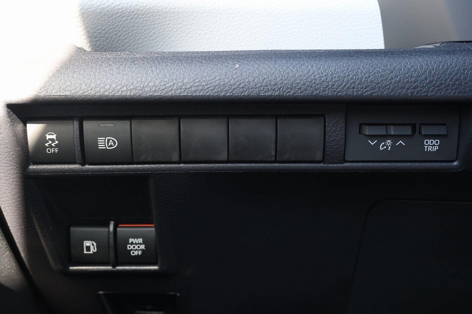 New 2026 Toyota Sienna XLE FWD image 24