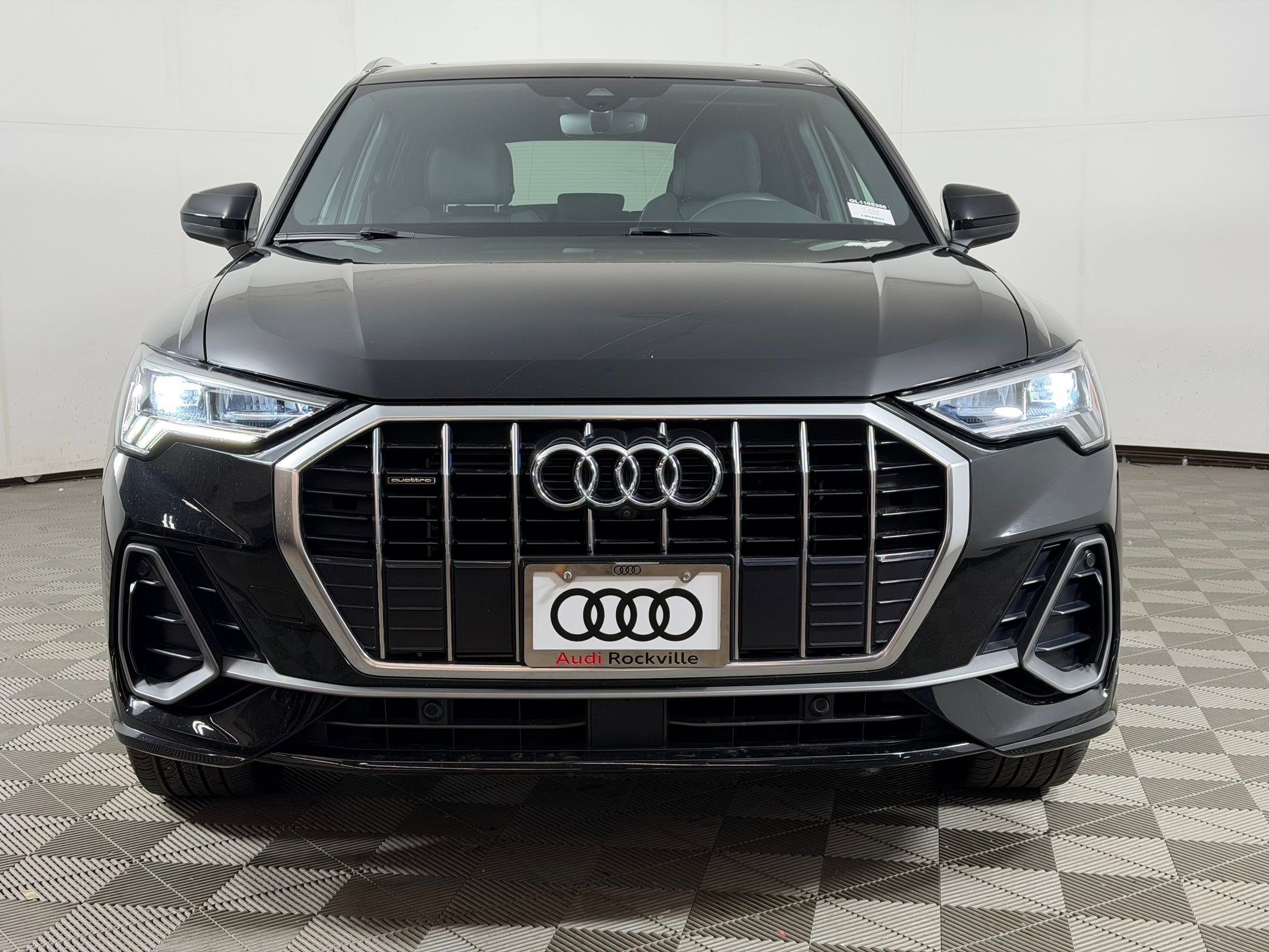 Used 2020 Audi Q3 2.0T Prestige AWD/4WD image 6