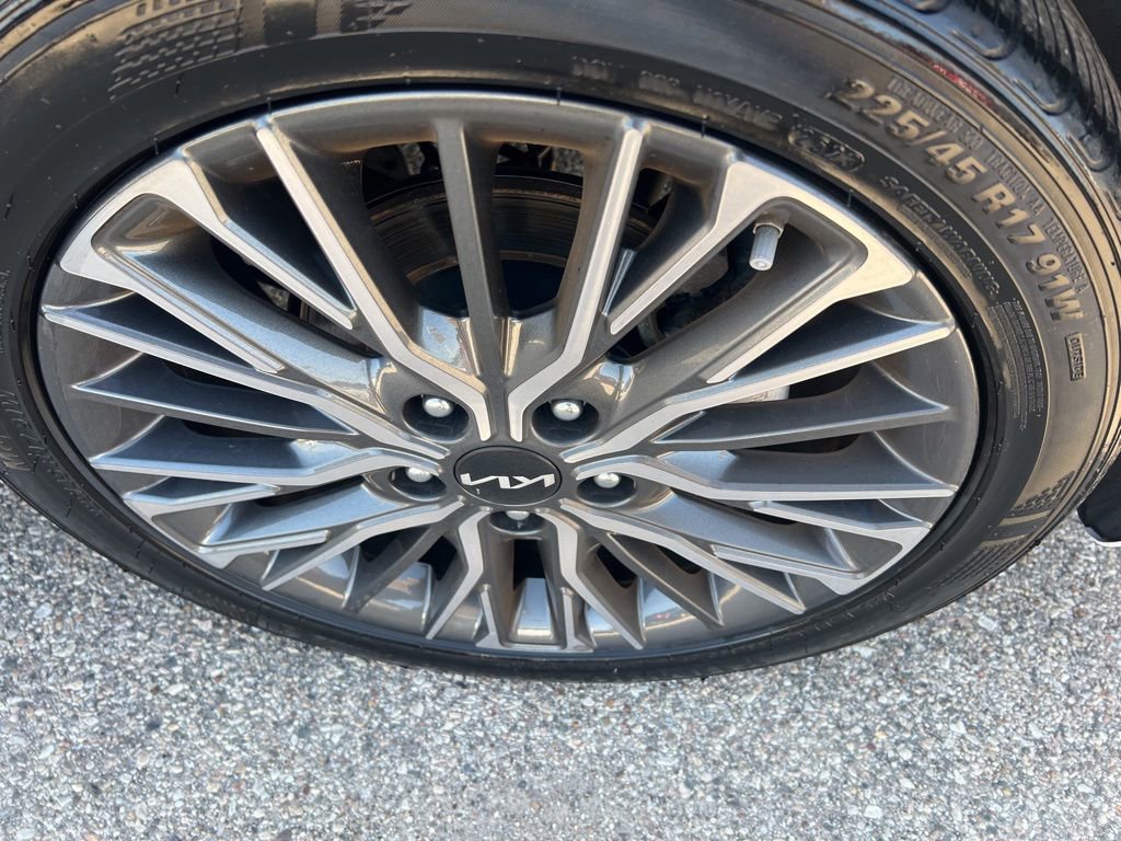 Certified 2023 Kia Forte GT-Line FWD image 41