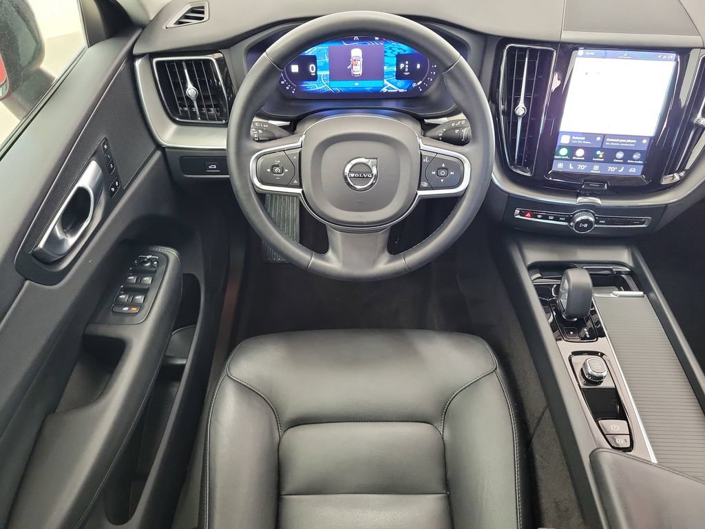Used 2024 Volvo XC60 B5 Core AWD/4WD image 17