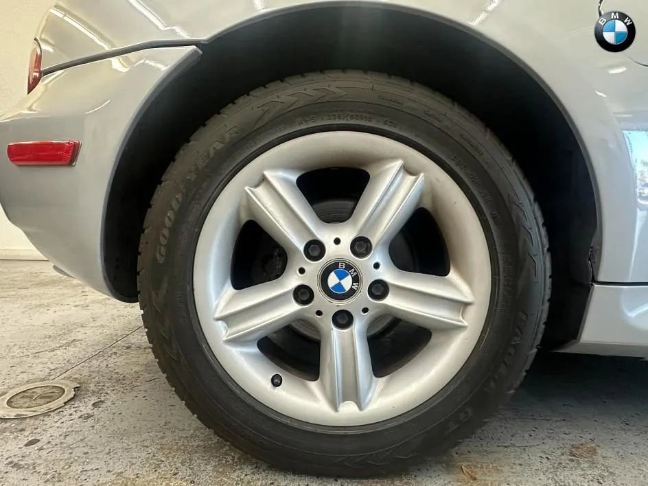 Used 2000 BMW Z3 2.5i image 27