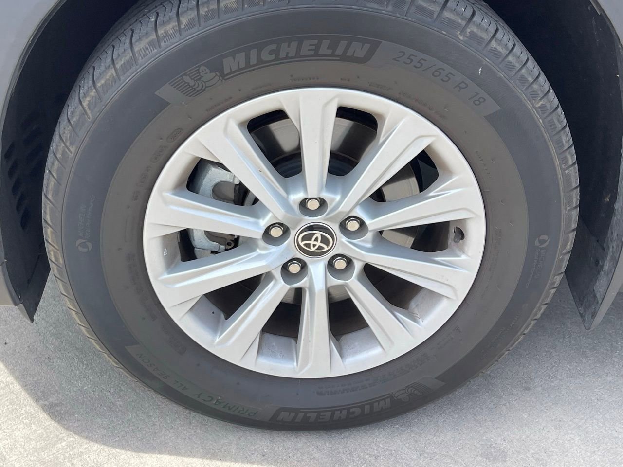 Used 2024 Toyota Grand Highlander XLE image 5