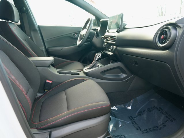 Used 2022 Hyundai Kona N Line w/ Tech Package image 8
