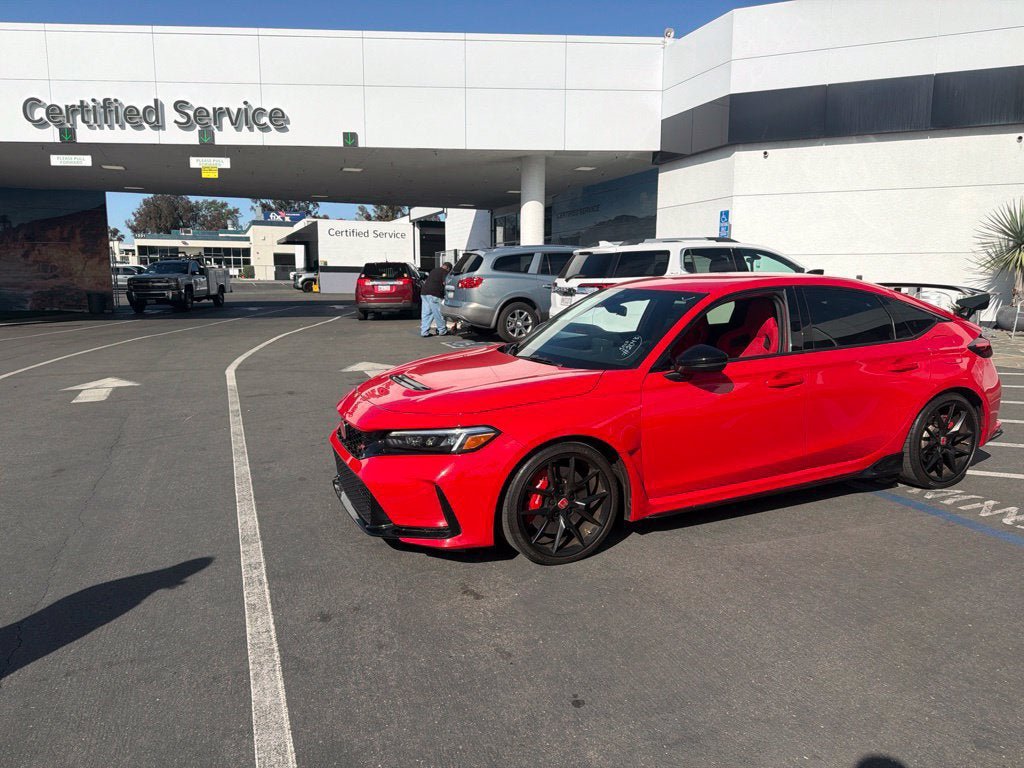 Used 2024 Honda Civic Type R image 1
