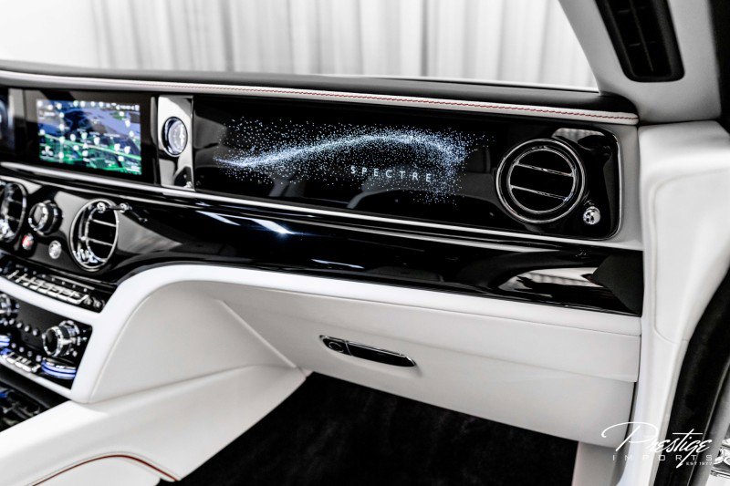 Used 2024 Rolls-Royce Spectre w/ Spectre Launch Package image 50