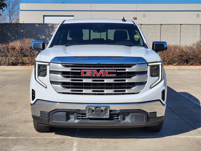 Used 2024 GMC Sierra 1500 SLE w/ Preferred Package image 2