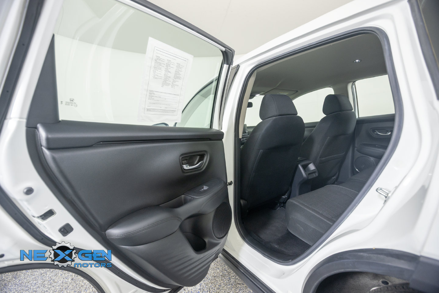 Used 2024 Honda HR-V LX image 28