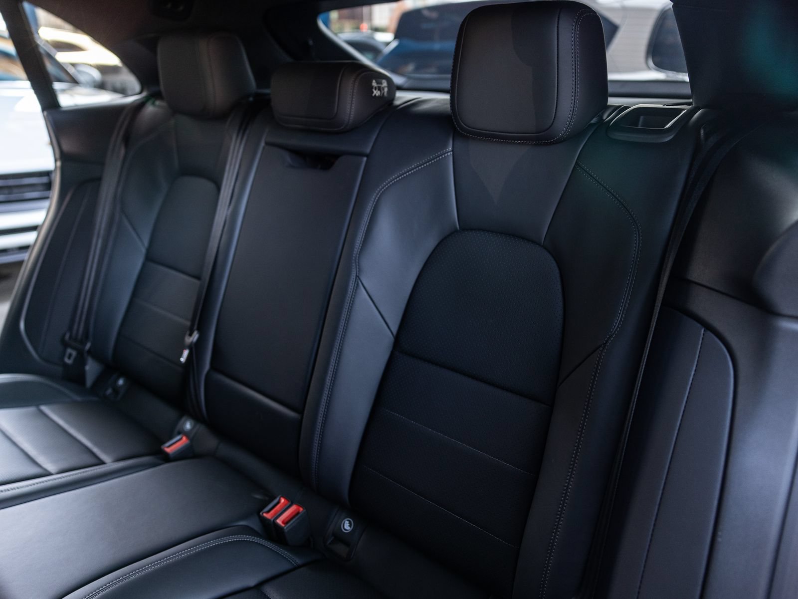 New 2026 Porsche Macan 4 Electric AWD/4WD image 32