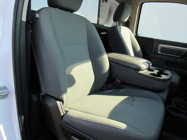 Used 2018 RAM 2500 Tradesman w/ Chrome Appearance Group AWD/4WD image 14