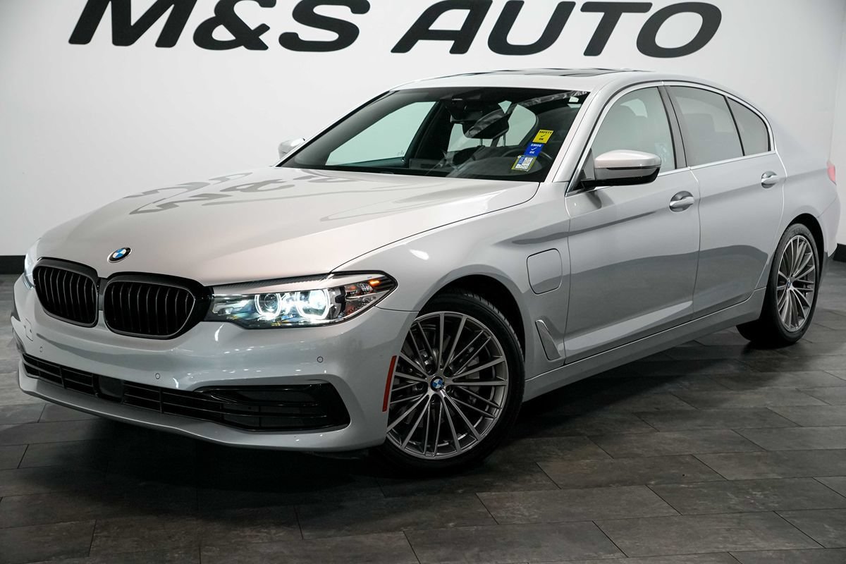 Used 2020 BMW 530e xDrive AWD/4WD image 2