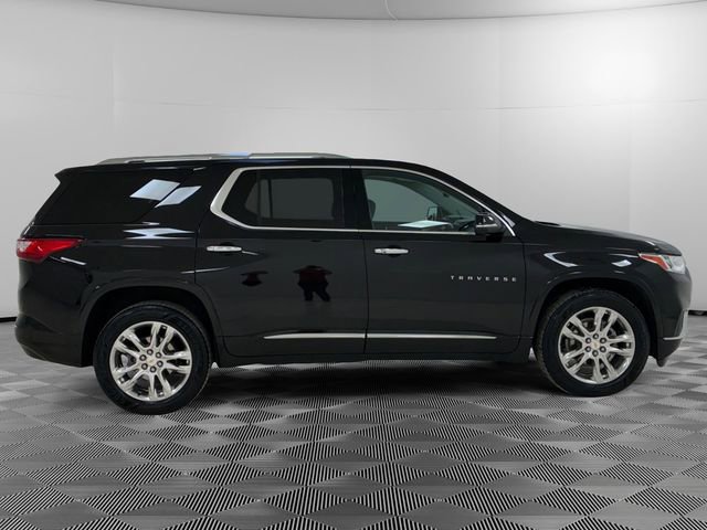Used 2021 Chevrolet Traverse High Country image 2