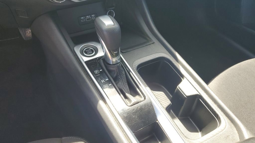 Used 2023 Nissan Sentra SV FWD image 26