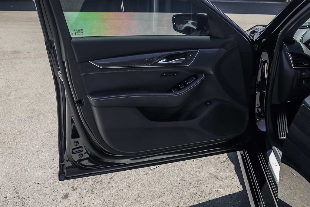 Used 2024 Cadillac CT5 V Blackwing w/ Carbon Fiber Package 2 RWD image 25