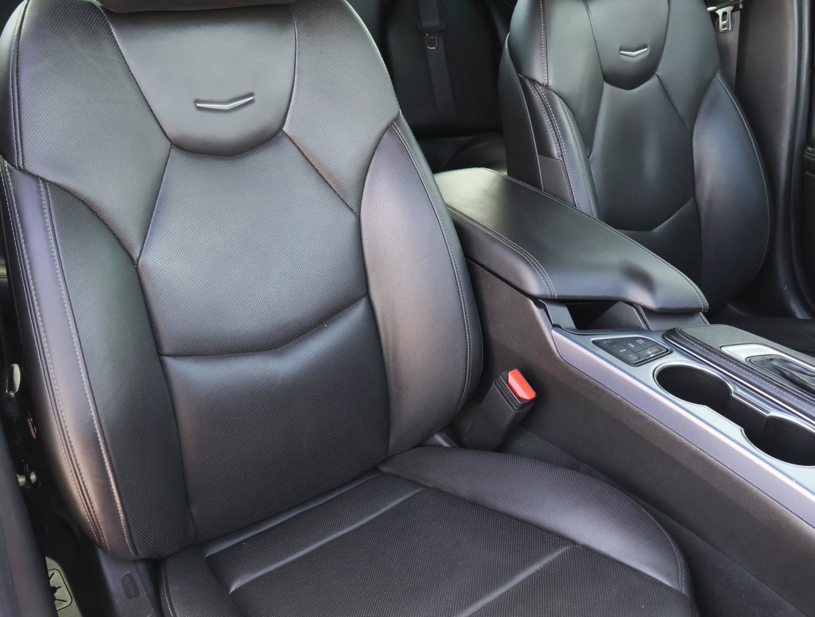 Certified 2022 Cadillac CT4 Premium Luxury RWD image 18