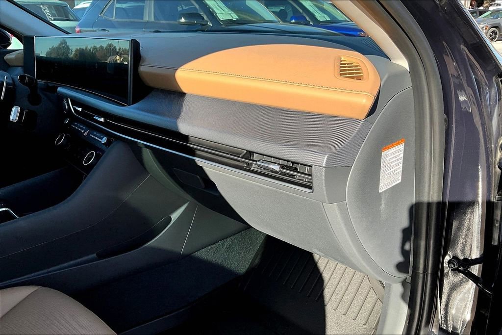 New 2025 Hyundai Sonata Limited image 18