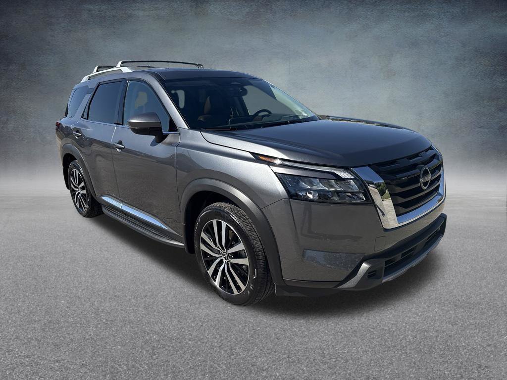 Used 2025 Nissan Pathfinder Platinum w/ Cargo Package AWD/4WD image 8