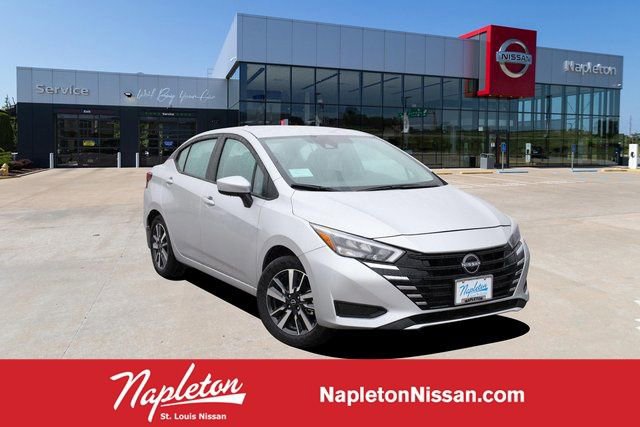 New 2025 Nissan Versa SV w/ Trunk Package