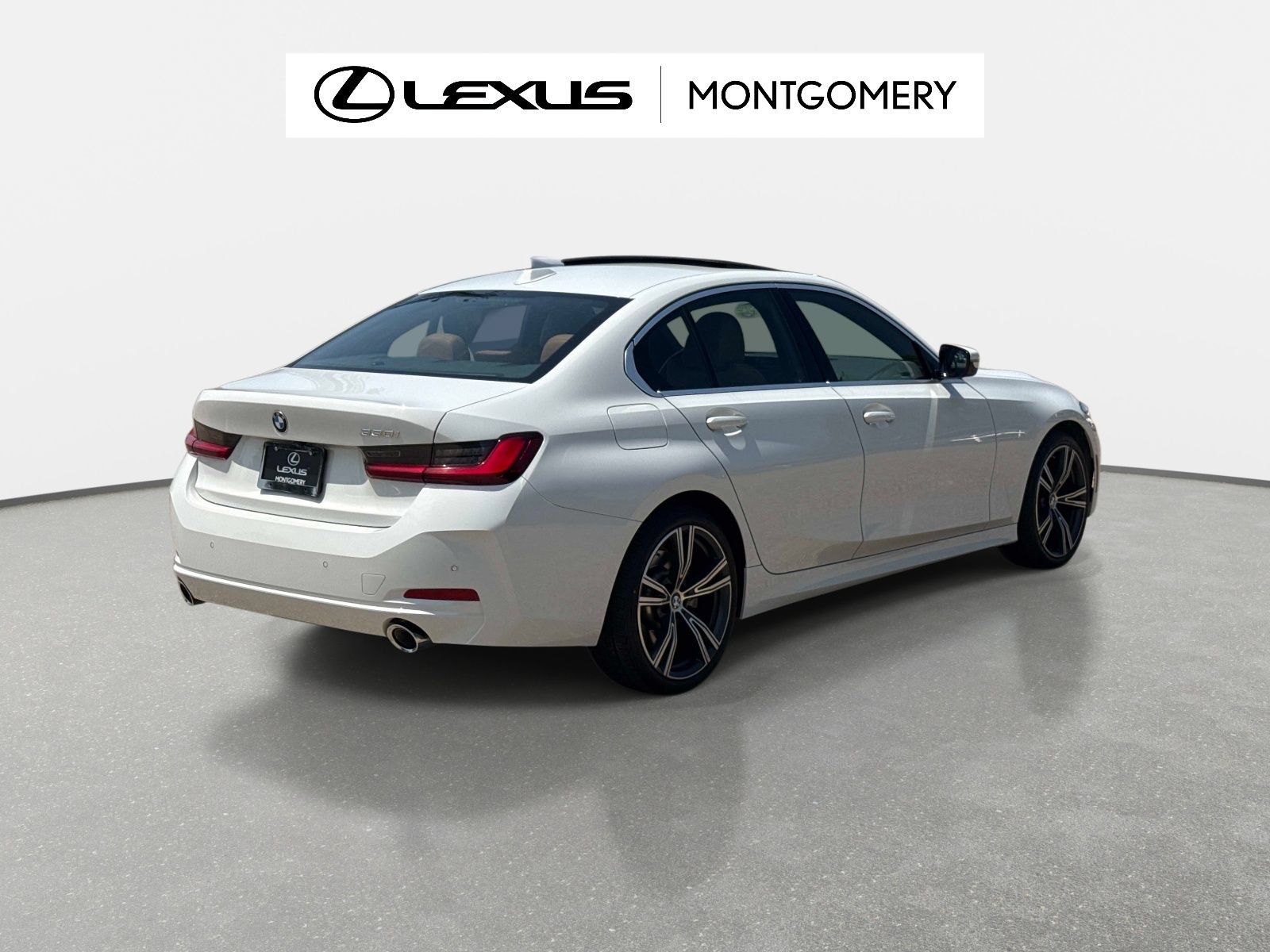 Used 2024 BMW 330i Sedan w/ Premium Package RWD image 3