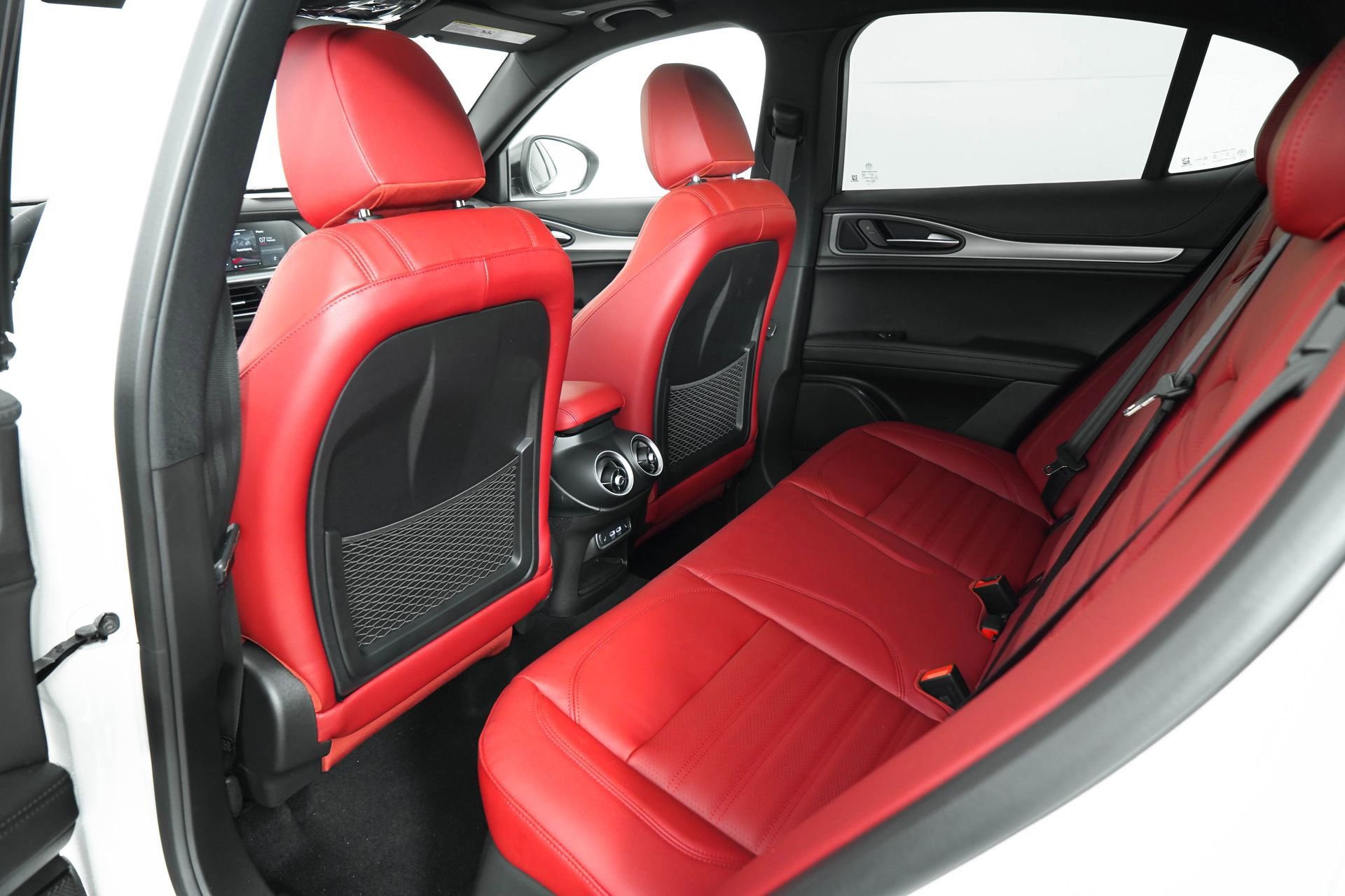 New 2025 Alfa Romeo Stelvio Sprint AWD/4WD image 20