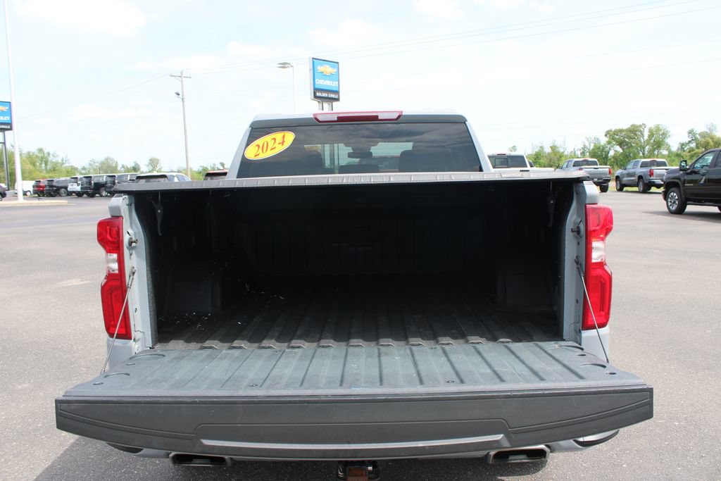 Used 2024 Chevrolet Silverado 1500 RST w/ Protection Package AWD/4WD image 16