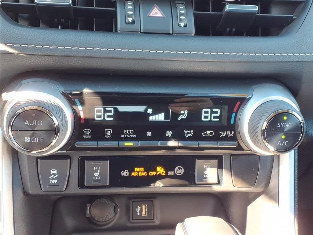 Used 2024 Toyota RAV4 XLE Premium image 23